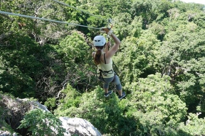 16 Lines Zipline, Cave and Mud Spa Combo Tour with Lunch in Fiji - Lunch at the Zip Course: Fuel for the Steps