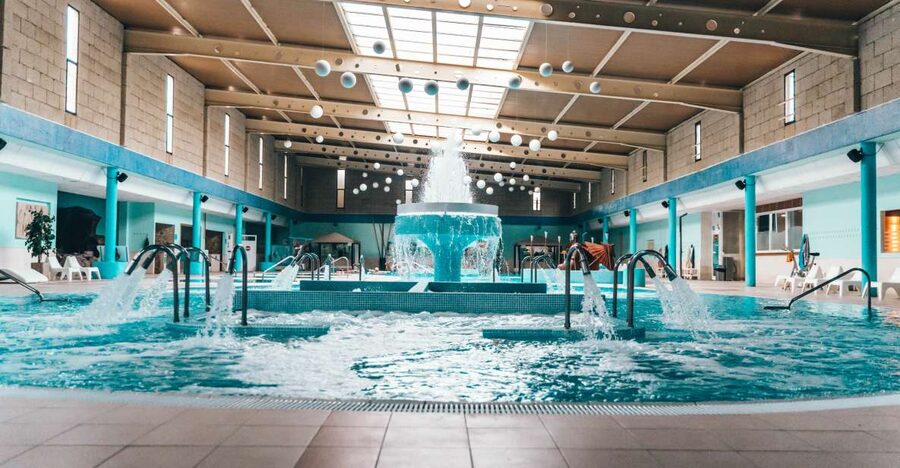 Adeje: Aqua Club Thermal Spa Entry Ticket - Adeje’s Aqua Club Thermal: a big-city spa you can actually manage
