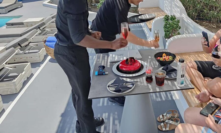 Akrotiri:Departure Day Spa Experience Couples Massage & Pool - Finding Santorini Princess Presidential Suites in Akrotiri (and why the meeting point matters)