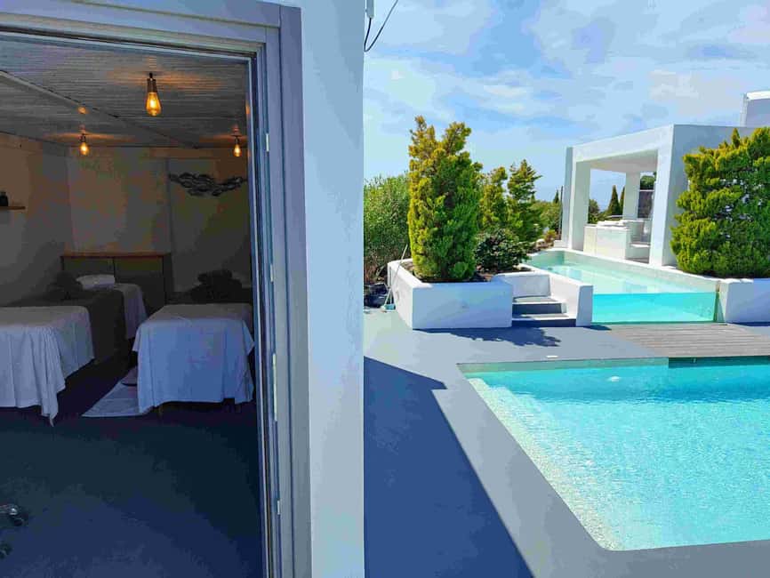 Akrotiri:Departure Day Spa Experience Couples Massage & Pool - The 60 or 90-minute couples aromatherapy massage (side-by-side, same room)