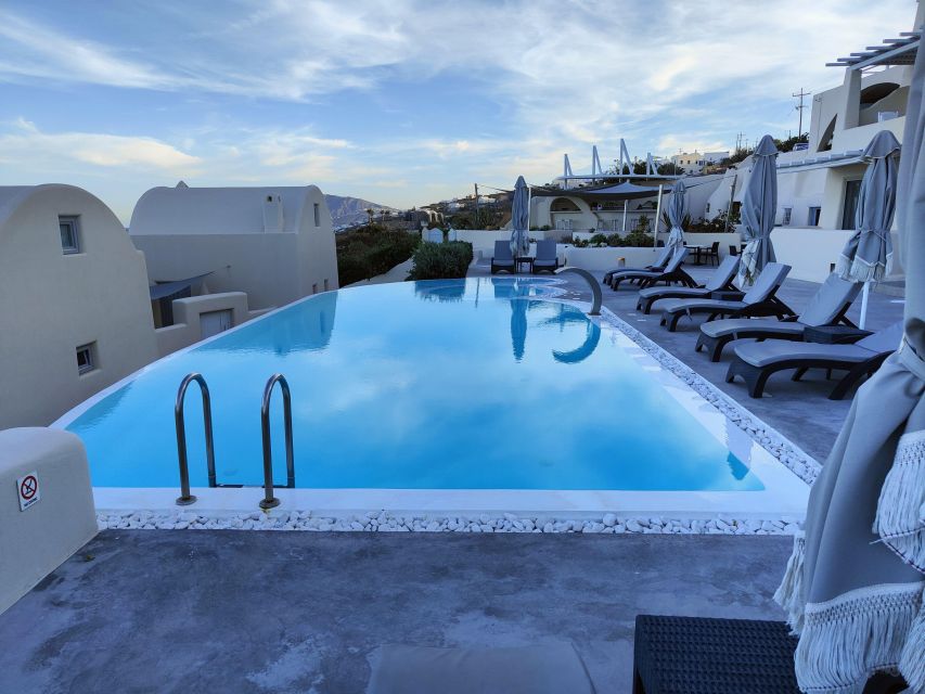 Akrotiri:Departure Day Spa Experience Couples Massage & Pool - Price and value: is $312 per group up to two fair?