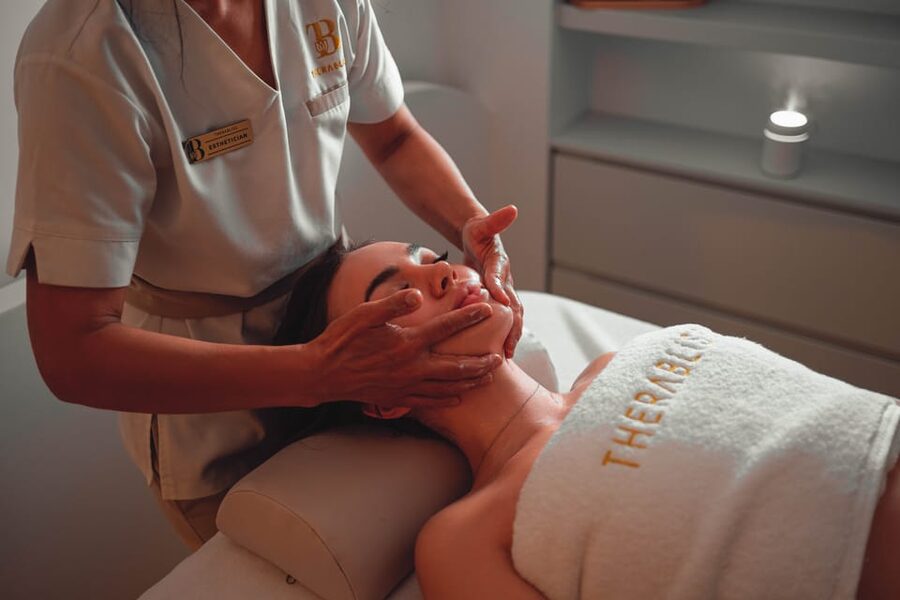 Antalya: Spa and Skin Care Experience with Massage and Drink - Staff care that makes the small details feel smooth