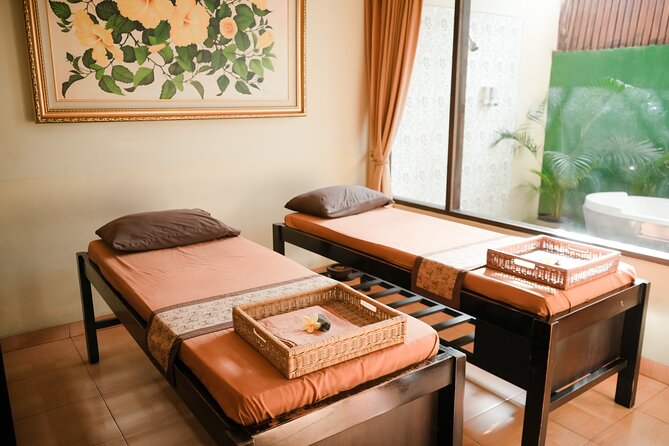 Bali 2 Hours Spa Packages - Refresh Your Body and Mind - Step Four: Flower Bath for the Finished, Fresh-Smelling Feeling