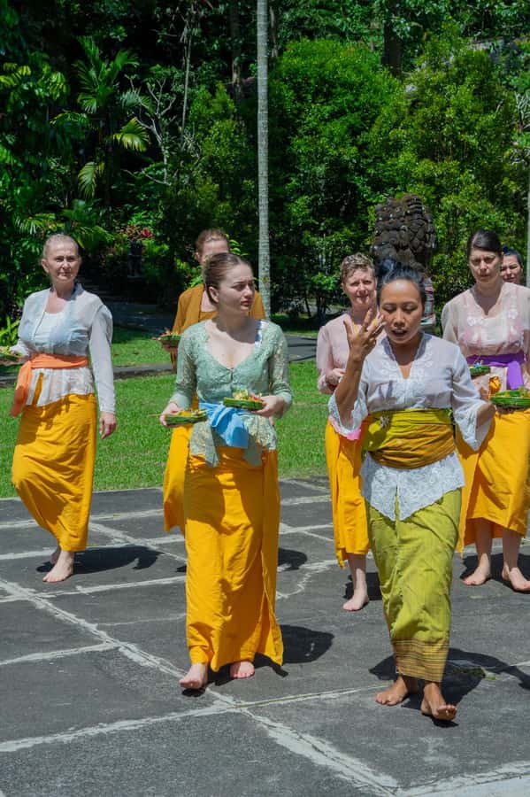 Bali: Healing Immersion Ubud Balinese Wellness + Lunch - Sound healing after purification: what you’re really doing with mantra sounds