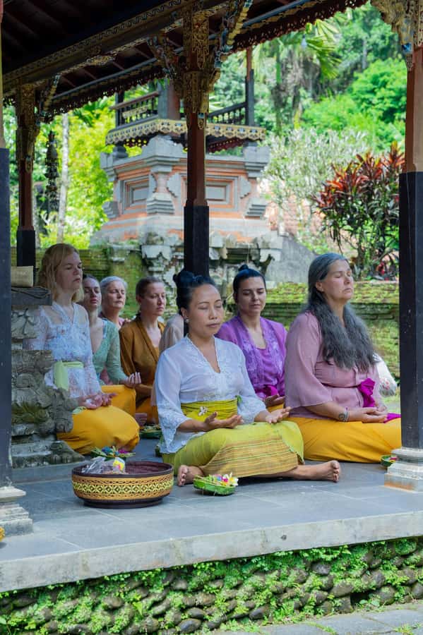 Bali: Healing Immersion Ubud Balinese Wellness + Lunch - The Ubud start: early light, photo stop, and a slow guided pace