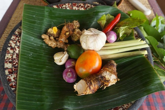 Balinese Traditional Food Cooking Class with Ubud Monkey Forest and SPA - 7 am Pickup and the Market at 8:30: Starting with Real Ingredients