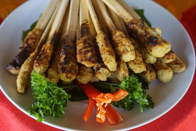 Balinese Traditional Food Cooking Class with Ubud Monkey Forest and SPA - Sacred Monkey Forest Sanctuary at Around 1 pm: Monkeys and Cultural Trees