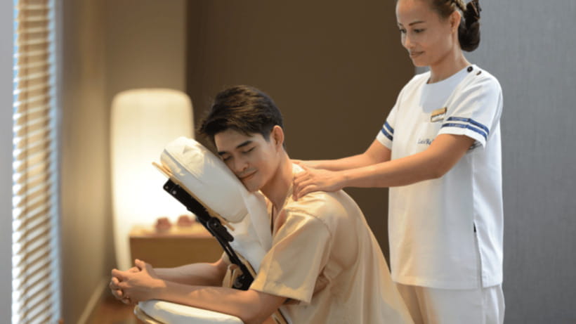 Bangkok: Let's Relax Spa Central World E-Voucher - Entering Let’s Relax Spa at Central World