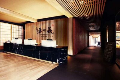 Bangkok: Yunomori Sukhumvit Onsen Hot Springs Spa Pass - Getting checked in: voucher at the lobby reception