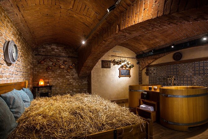 Beer bath Spa for 2 people/ 1 tub - 1,5 hour Activity in Prague - Unlimited beer on tap: pace yourself and read the menu in your head