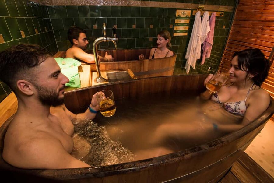 Beer Spa with optional Széchenyi Bath Tickets - Finding It Fast: The Széchenyi Entrance Meeting Point