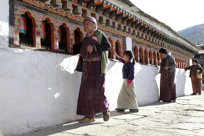 Bhutan Spiritual & Wellness Tour Package With Monastic Stay - Price and value: what $2,200 covers (and why it can be worth it)