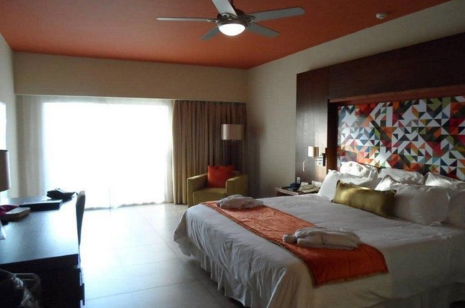 Breathless Punta Cana Resort & Spa - Round Trip Shuttle - Punta Cana Airport - What’s not included: food, drinks, and alcohol planning