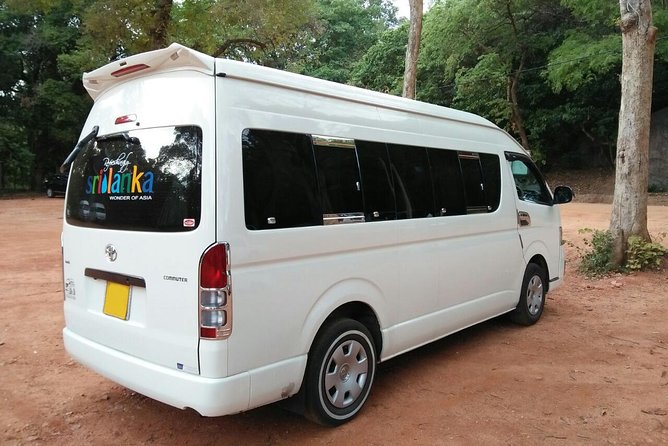 Colombo Airport (CMB) to Centara Ceysands Resort & Spa, Bentota Private Transfer - The 3-hour private drive: what to expect and how to use it