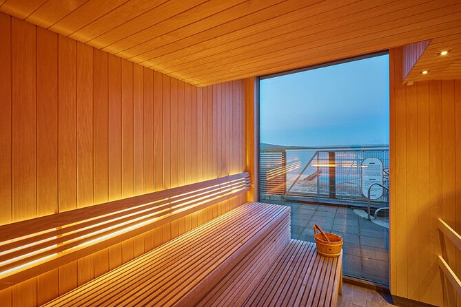 Golden Circle and Fontana Geothermal Spa Day Trip from Reykjavik - The guide makes a real difference on a packed day