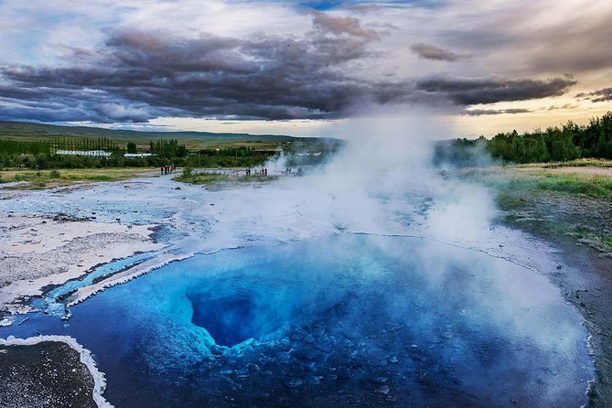 Golden Circle and Sky Lagoon Geothermal Spa Tour from Reykjavik - Geysir geothermal area: catching Strokkur’s reliable cycle