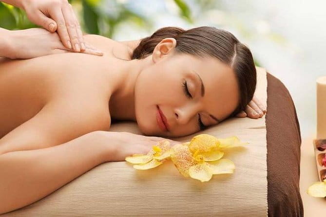 Hoang's Spa Relaxing Hot Stone Massage - The actual massage process: how the hot stone routine works