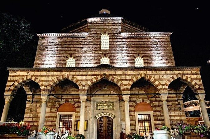 Istanbul, Luxury Hürrem Hammam - Keyf Treatment - Hair Wash Included: redbud shampoo for the full-body effect