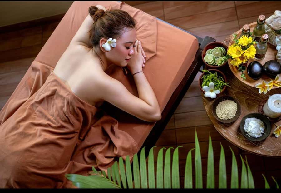 Kuta: Flower Bath Massage Spa In Bali - Step 1: Thalasso Foot Wash (5 Minutes) That Feels Like a Reset