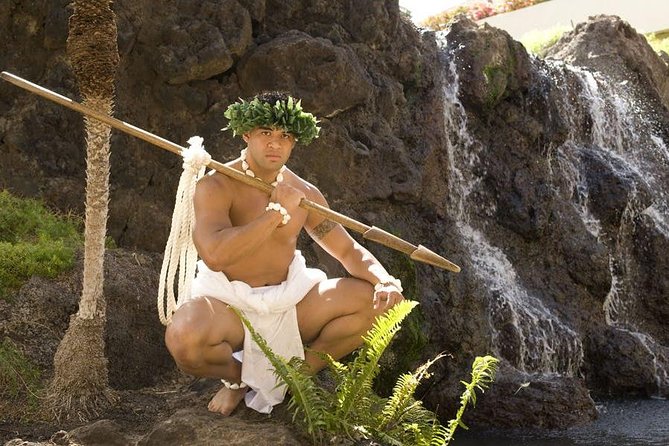 Maui Nui Luau at the Sheraton Maui Resort & Spa - Black Rock Cliff Diver Moment: The One Thing You Can’t Schedule