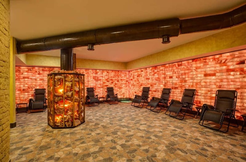 Prague: Beer and Wine Spa Bath with Salt Cave Experience - Salt cave relaxation: warm lighting, quiet time, and the biggest cave in Prague