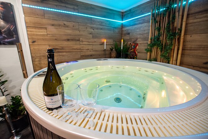 Private Spa with Jacuzzi and Sauna - BLACK ZONE - Clean, modern, and easy to control: what the best reviews suggest