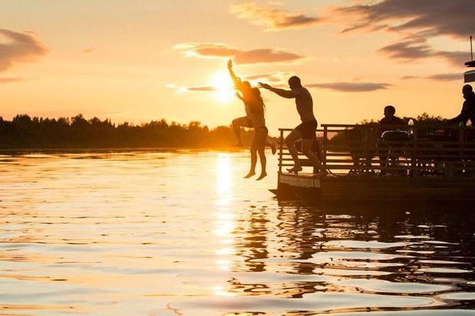 Private Traditional Lakeside Sauna with Midnight Sun - Key highlights you’ll care about