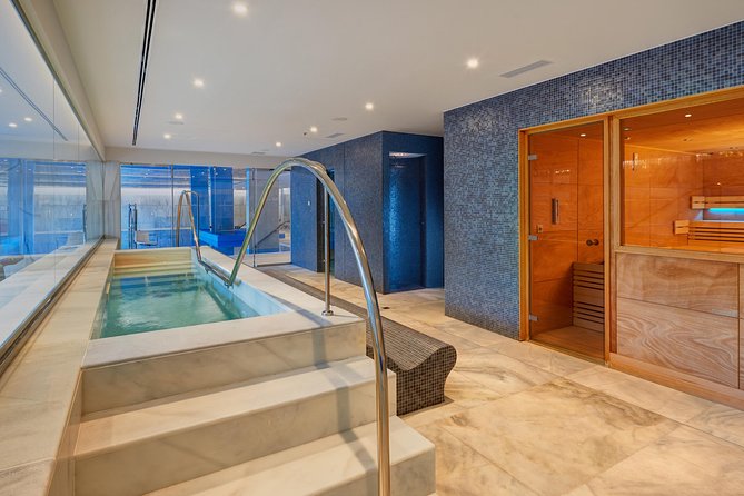 Relaxing back massage & day SPA - Spa Facilities That Actually Help You Unwind: Pool, Jacuzzi, Hydro-Massage, Sauna, Steam