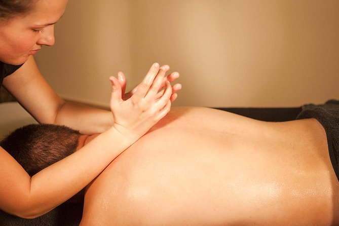Romantic couple massage + SPA entry and private jacuzzi with cava - Step Four: Your Private 20-Minute Jacuzzi Moment With Cava (or Tea)