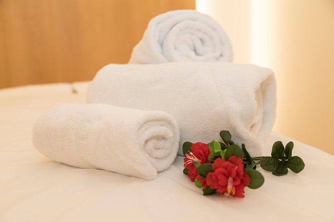 Romantic couple massage + SPA entry and private jacuzzi with cava - Price and Value: Is $250.85 Per Group Actually Fair?