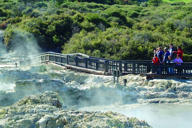 ROTORUA - Hell's Gate Geothermal Park & Mud Spa Day Trip - Entering Hell’s Gate: The Self-Guided Geothermal Walk
