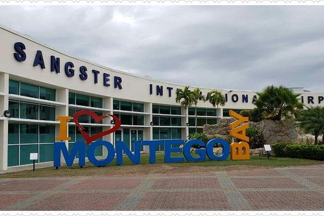 Round-Trip Transfer Airport transfer to Grand Palladium Resort & Spa - Key things to know before you book