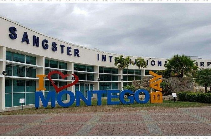 Round-Trip Transfer Airport transfer to Grand Palladium Resort & Spa - Why this Montego Bay airport transfer feels calmer than taxis
