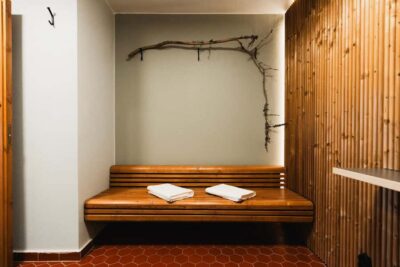 Rovaniemi: Private Sauna and Lounge - Your 2-hour flow: sauna, shower, lounge, repeat (on your schedule)