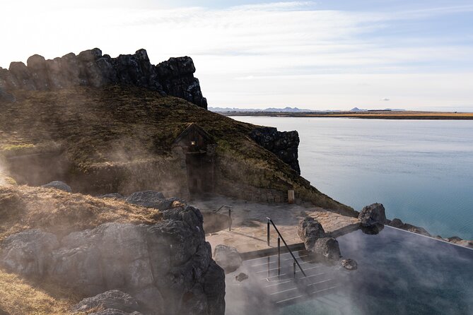 Sky Lagoon Spa Experience with Private Transfer from Reykjavík - Private Transfer: What You Gain on the Road