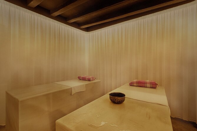 Small-Group Arab Bath Experience in Hammam Al Ándalus Palma - The Baths Circuit: Three Temperatures and a Steam Room Reset