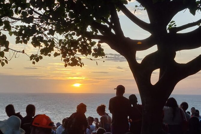 Sunset at Uluwatu Temple and Spa Tour - Entering Uluwatu Temple: Clifftop Views and the Moksha Story