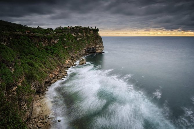 Sunset at Uluwatu Temple and Spa Tour - The Sunset Dance Window: Optional Kecak Viewing That Helps It Make Sense