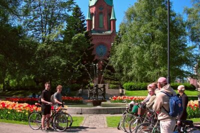 Tampere Scenic Bike Tour with Sauna and Local Flavors - Start at Keskustori: a meeting point that’s easy to use