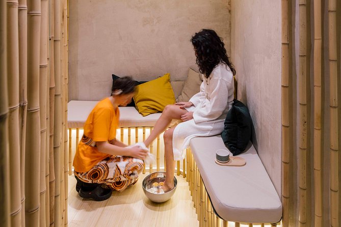 To sweat Madrid toxins in Hammam and enjoy the best couple massage downtown - The 20 minutes of hammam are only half the trick