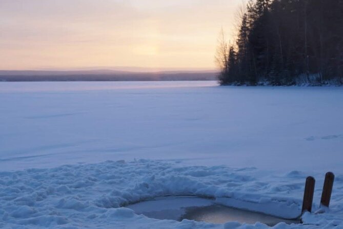 Traditional Finnish Sauna and Ice Swimming in Rovaniemi - Entering the Facility: Changing Room, Clogs, and Towel Setup