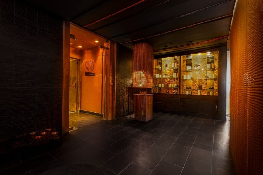 Valencia: Spa Cobre 29 Wellness Experience at Hotel Meliá - Practical rules that affect your comfort