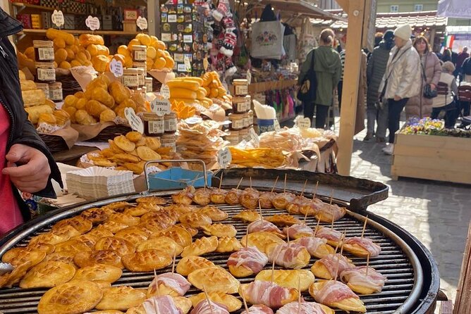 Zakopane Day Tour with Hotel Pick up and Optional Thermal Spa - Entering Zakopane: Krupowki Street stroll, mountain-town energy, no rush