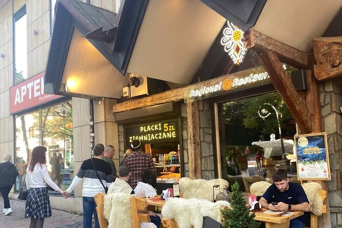 Zakopane Tour from Krakow with Thermal SPA and Hotel Pick up - Guide and group vibe: English support that matters on a long day