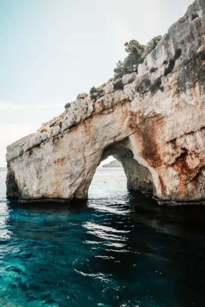 Zakynthos: Shipwreck, Blue Caves and Xigia Natural Spa Tour - Shipwreck Viewpoint: 45 minutes for mountain views and guided photos